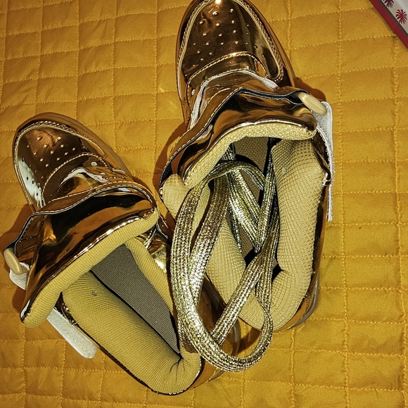 Gold High-top tennis - Picture 2 of 4